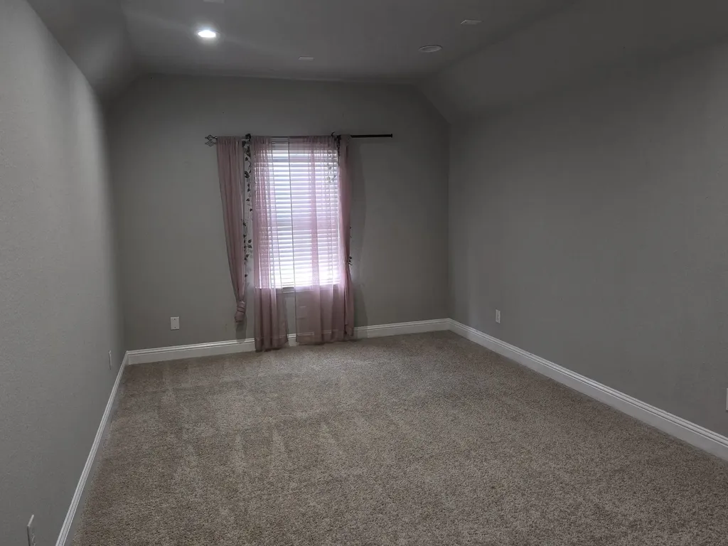 8704 Mccutchins Drive Mckinney TX 75070