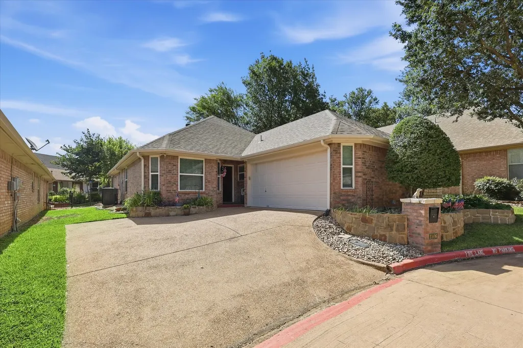 1506 Fiori Way Euless TX 76039