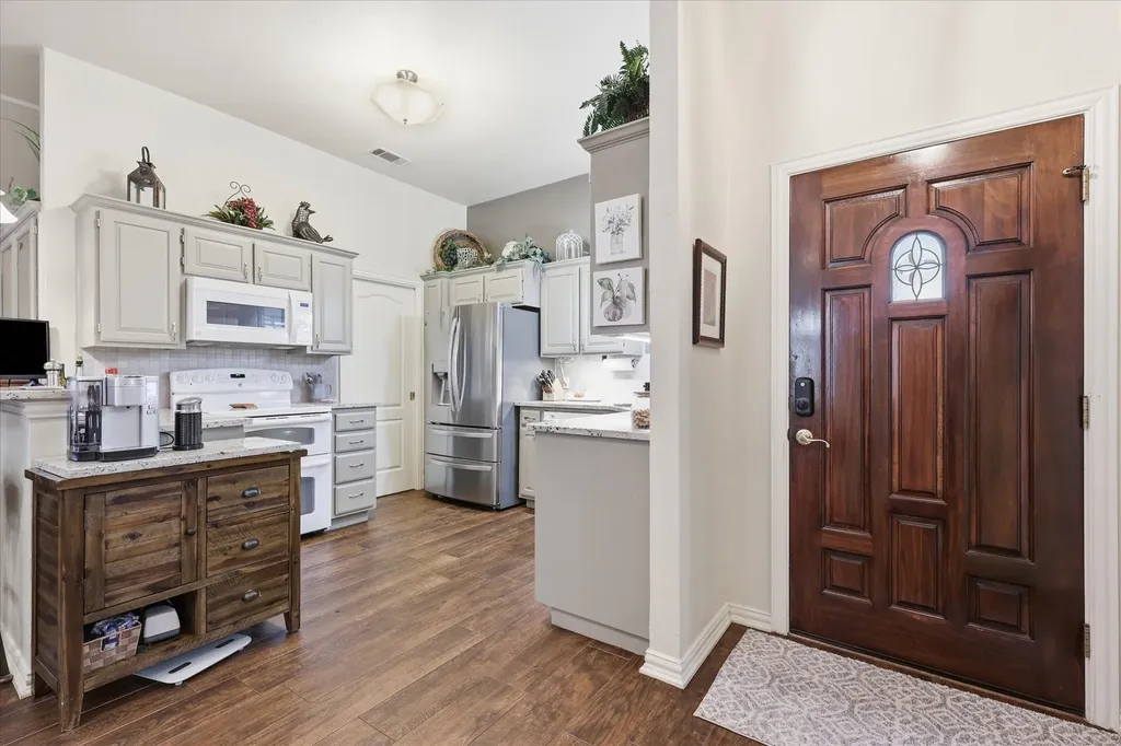 1506 Fiori Way Euless TX 76039