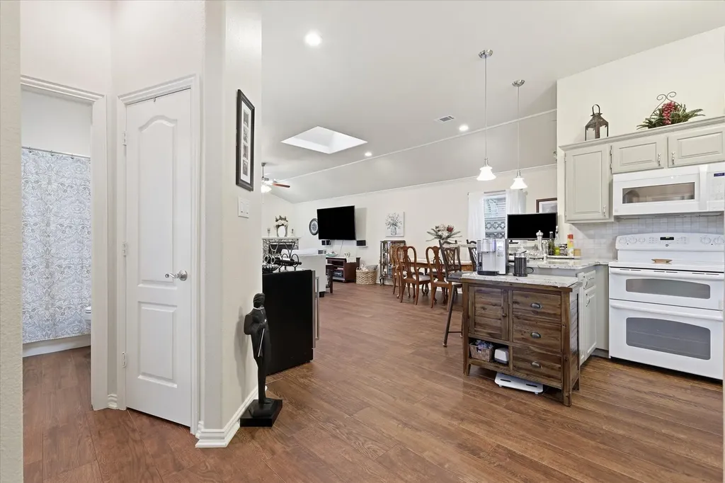 1506 Fiori Way Euless TX 76039