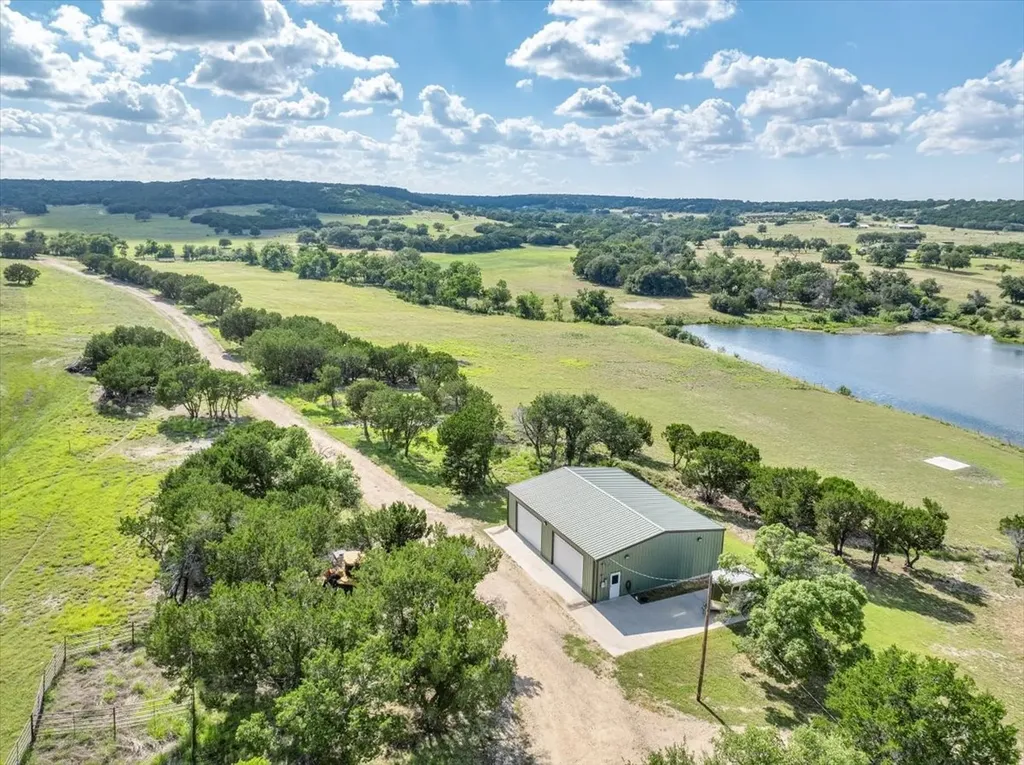 2340 County Road 152 Purmela TX 76566