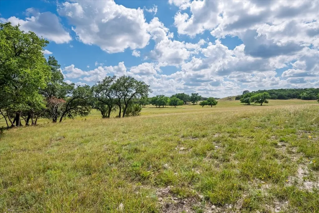 2340 County Road 152 Purmela TX 76566