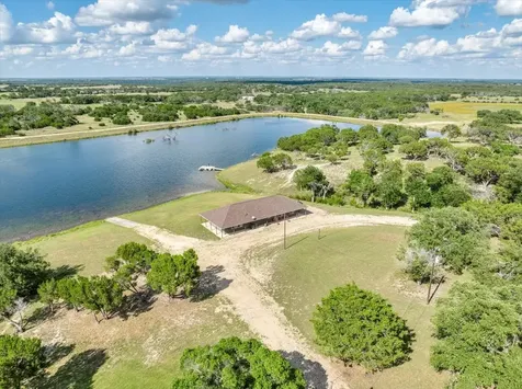 2340 County Road 152 Purmela TX 76566