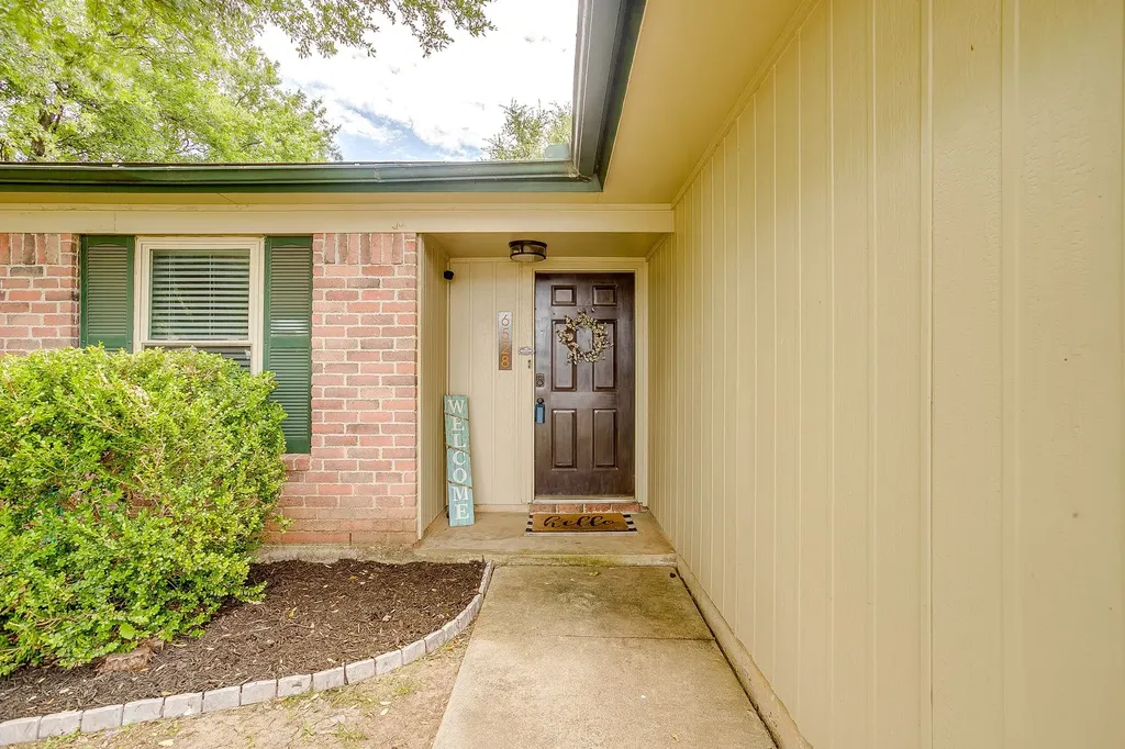6528 High Meadow Court Watauga TX 76148
