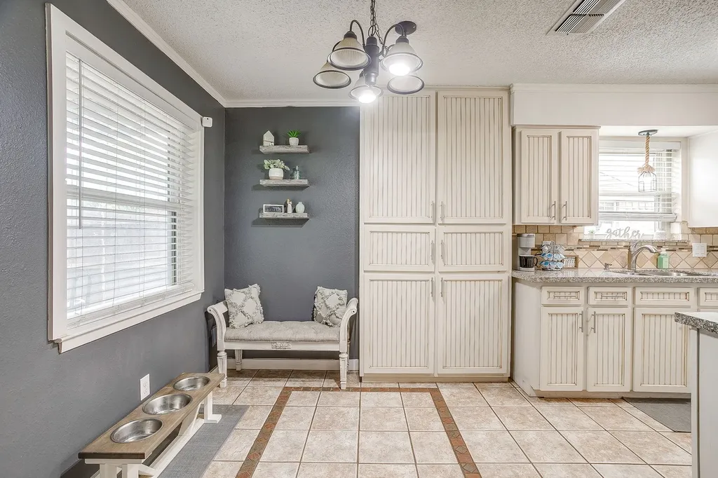 6528 High Meadow Court Watauga TX 76148