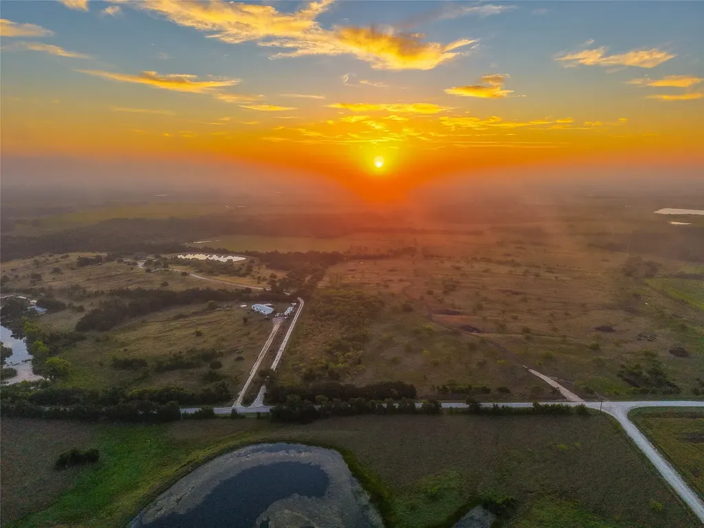 524 County Road 453 Troy TX 76579
