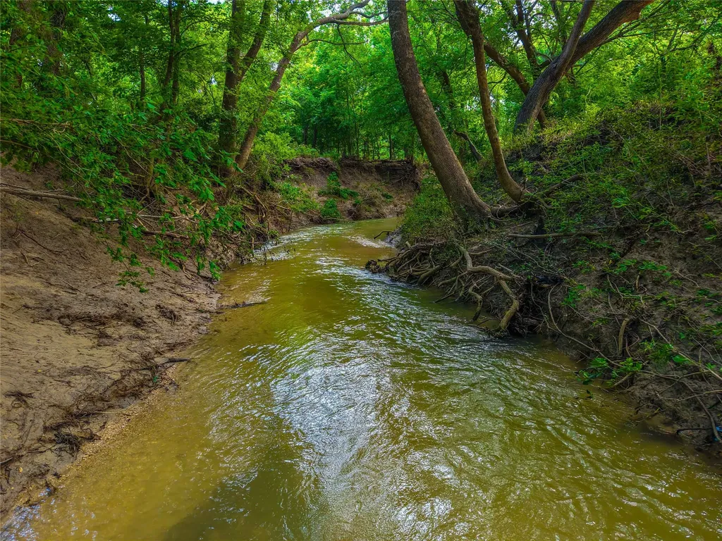 524 County Road 453 Troy TX 76579