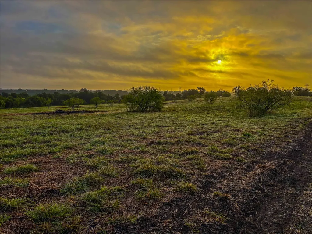 524 County Road 453 Troy TX 76579