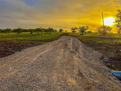 524 County Road 453 Troy TX 76579
