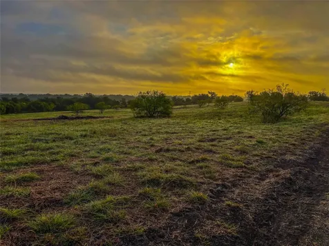 524 County Road 453 Troy TX 76579
