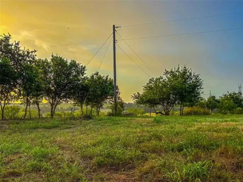 524 County Road 453 Troy TX 76579