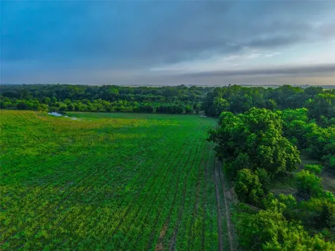 524 County Road 453 Troy TX 76579