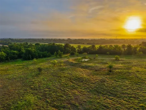 524 County Road 453 Troy TX 76579