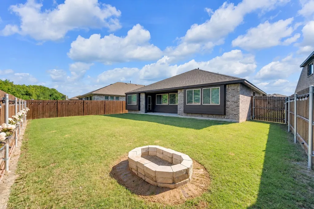 317 Rock Sparrow Lane Alvarado TX 76009
