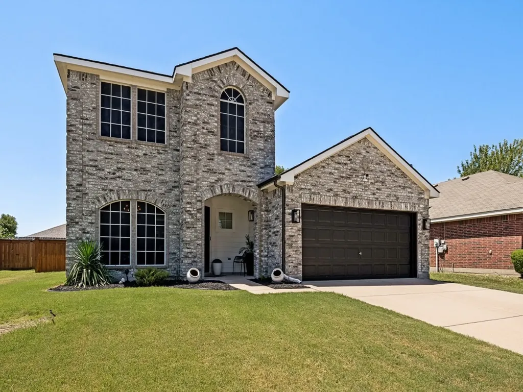 3251 Yeltes Grand Prairie TX 75054