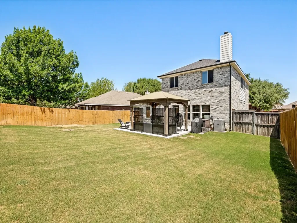 3251 Yeltes Grand Prairie TX 75054