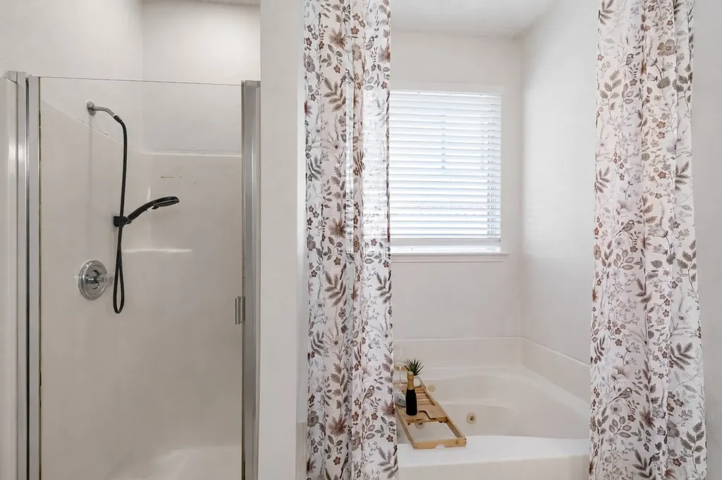 7812 Tanbark Lane Arlington TX 76001