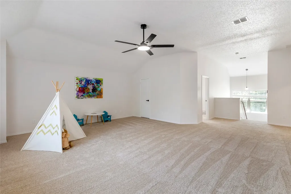 7812 Tanbark Lane Arlington TX 76001