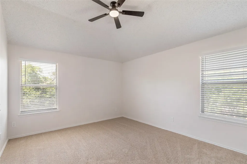 7812 Tanbark Lane Arlington TX 76001