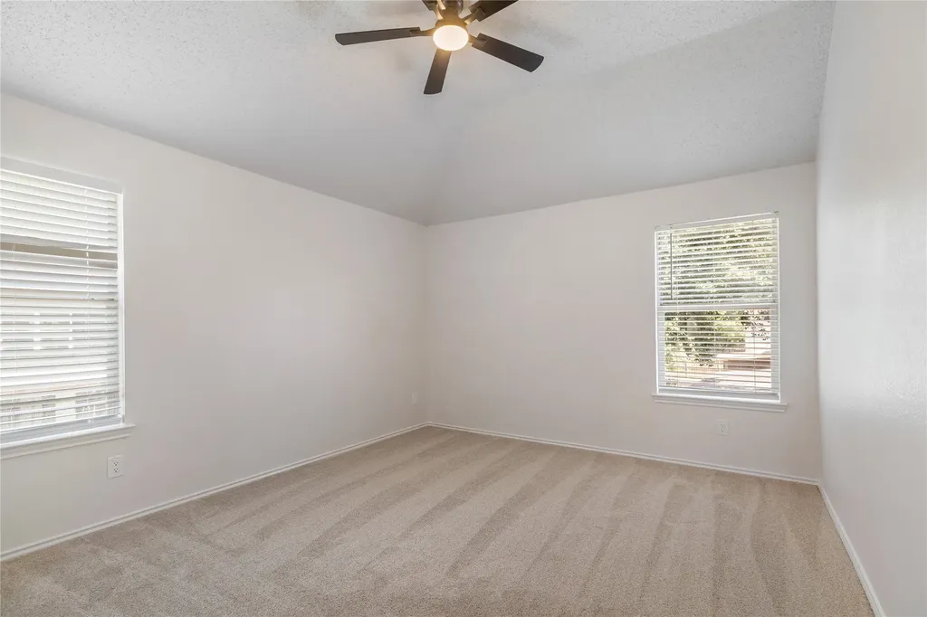 7812 Tanbark Lane Arlington TX 76001