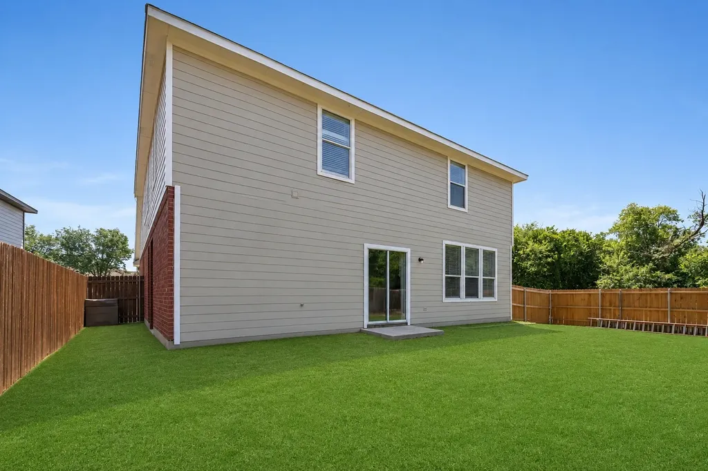 7812 Tanbark Lane Arlington TX 76001