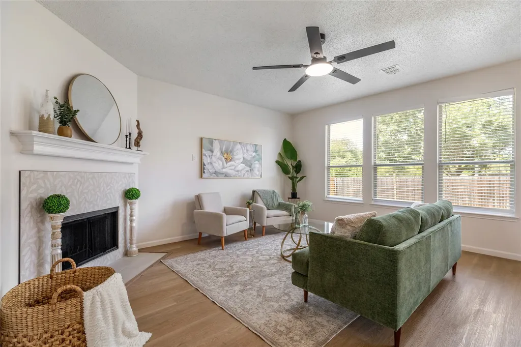 7812 Tanbark Lane Arlington TX 76001