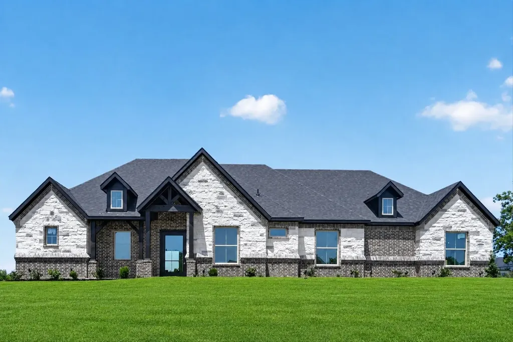 111 County Road 4867 Azle TX 76020