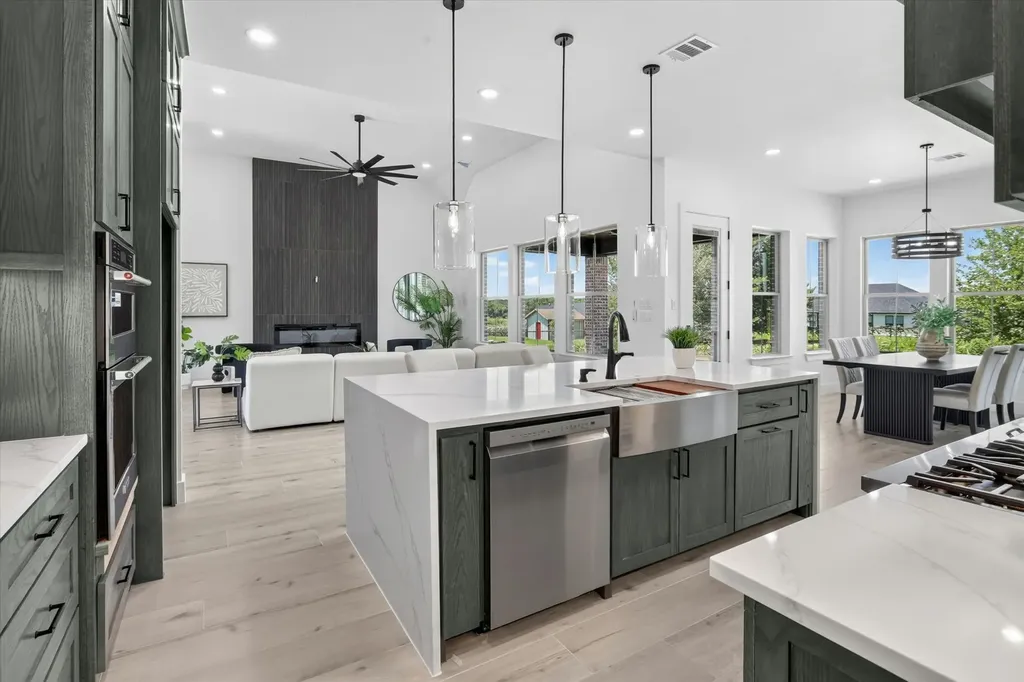 111 County Road 4867 Azle TX 76020