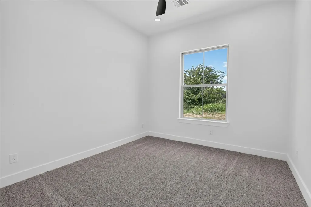 111 County Road 4867 Azle TX 76020