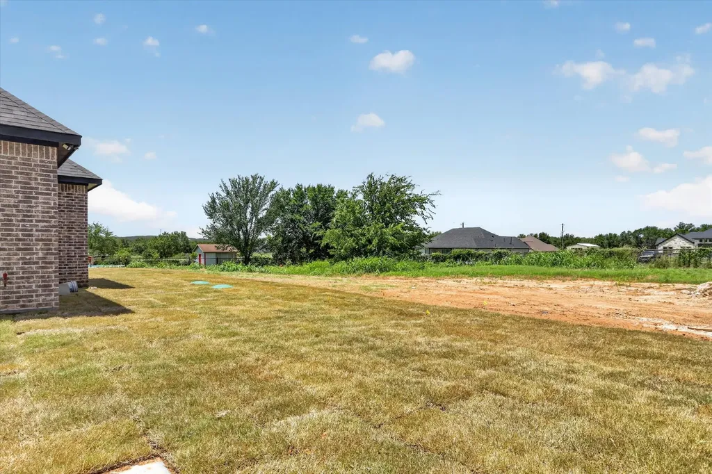 111 County Road 4867 Azle TX 76020