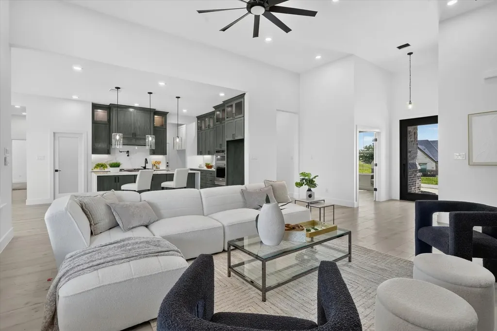 111 County Road 4867 Azle TX 76020