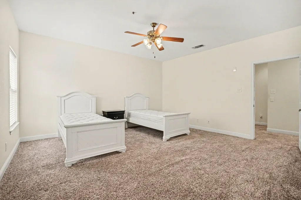 7700 Farm Village Road Scurry TX 75158
