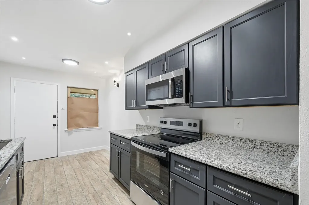 11410 Park Central Place Dallas TX 75230