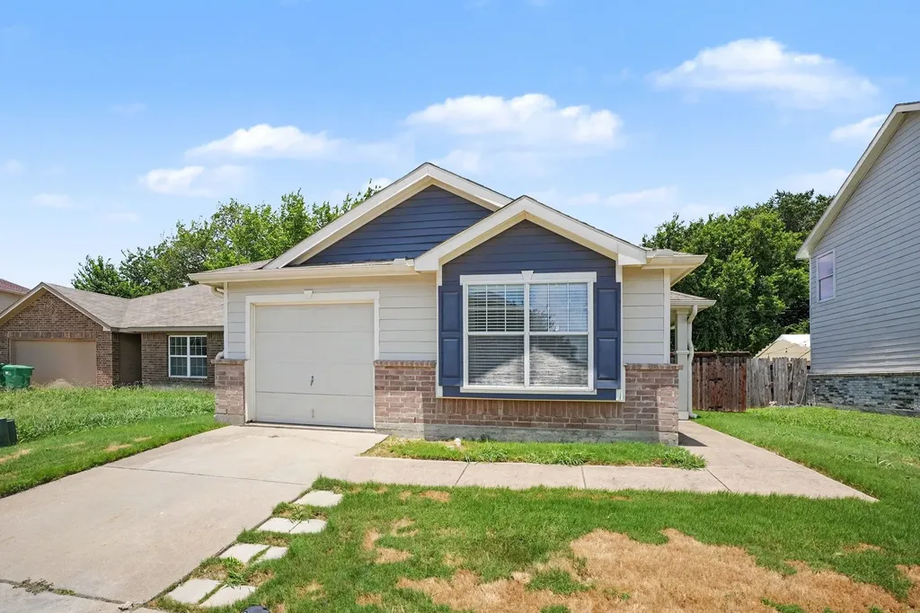242 Turning Tree Road Wilmer TX 75172