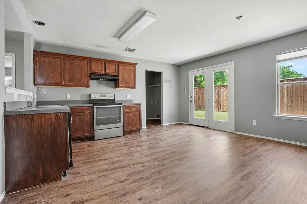 242 Turning Tree Road Wilmer TX 75172