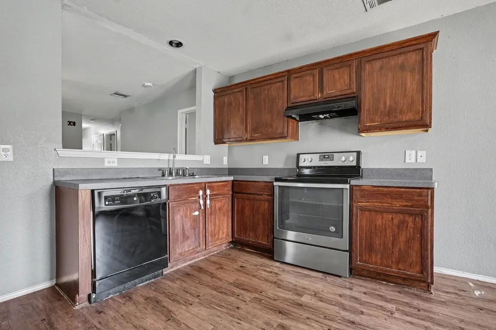 242 Turning Tree Road Wilmer TX 75172