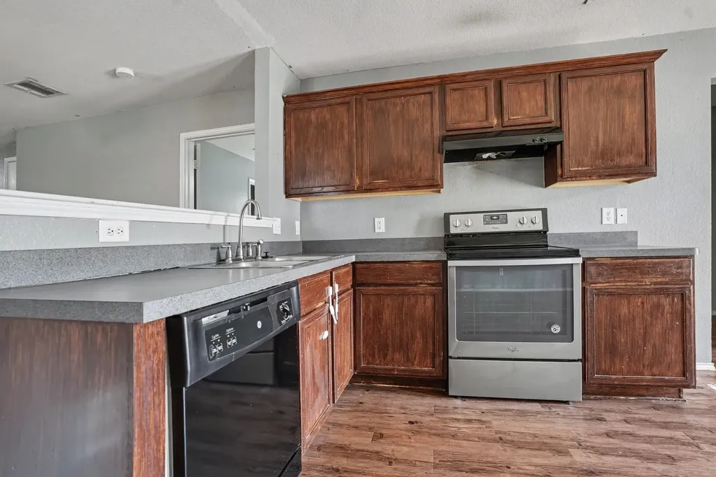 242 Turning Tree Road Wilmer TX 75172
