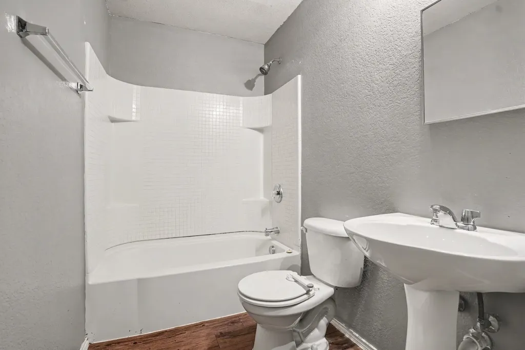 242 Turning Tree Road Wilmer TX 75172