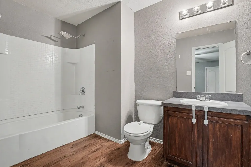 242 Turning Tree Road Wilmer TX 75172