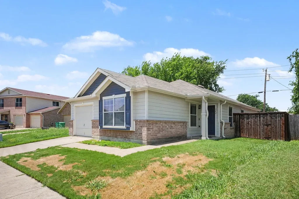 242 Turning Tree Road Wilmer TX 75172