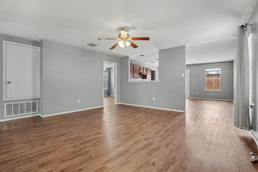242 Turning Tree Road Wilmer TX 75172