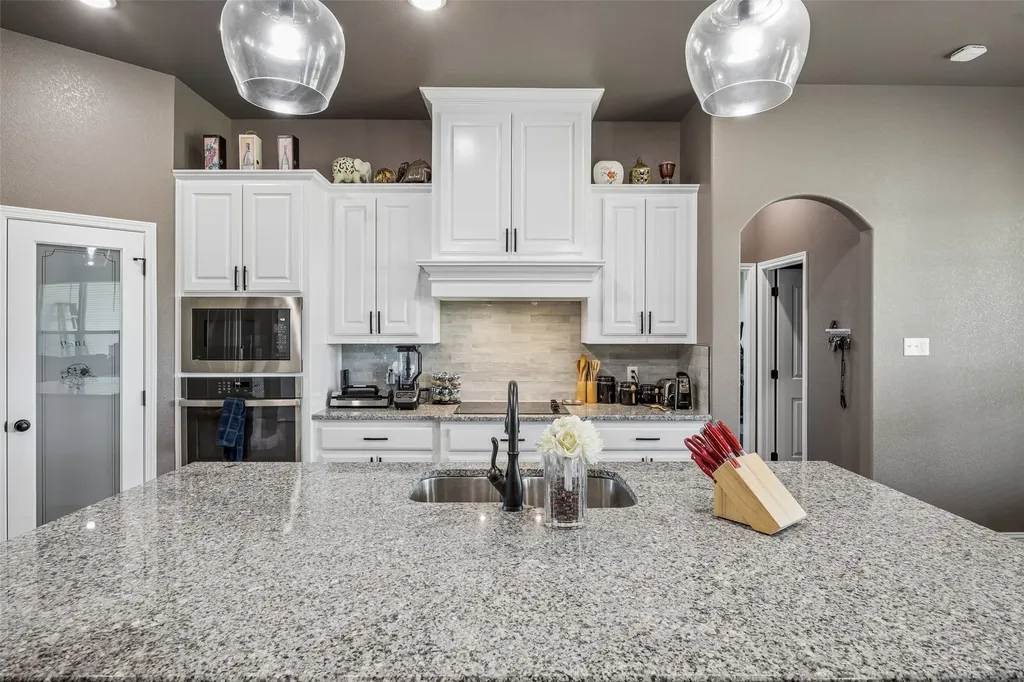 2000 Donna Court Reno TX 76020