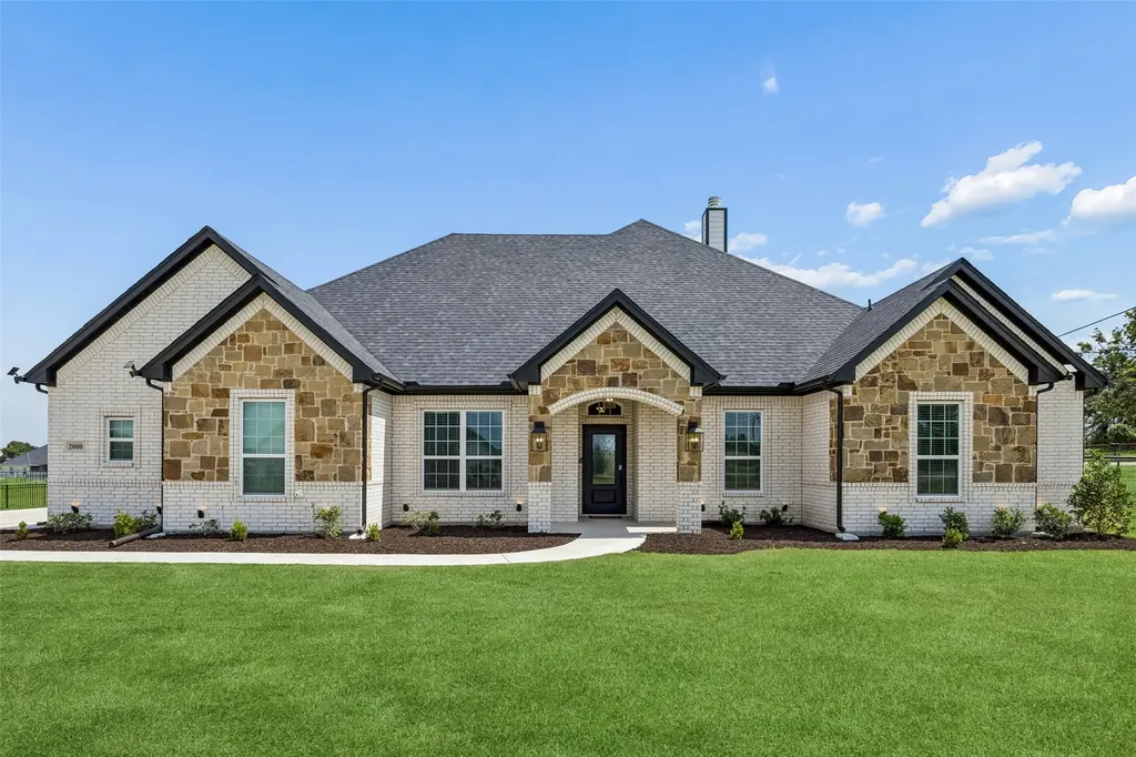 2000 Donna Court Reno TX 76020