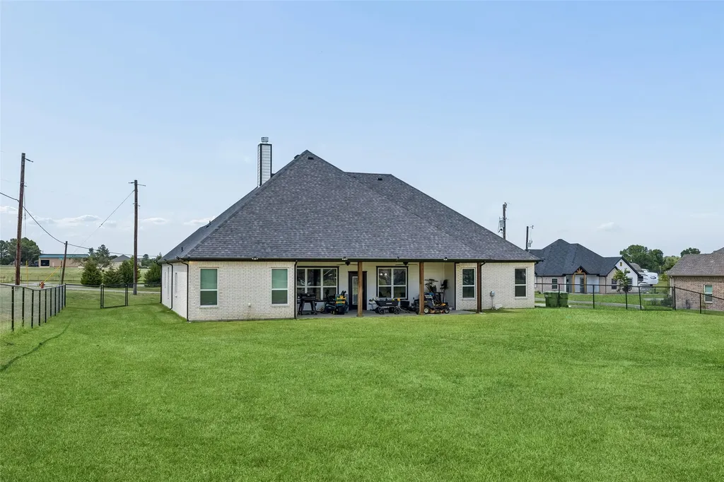 2000 Donna Court Reno TX 76020