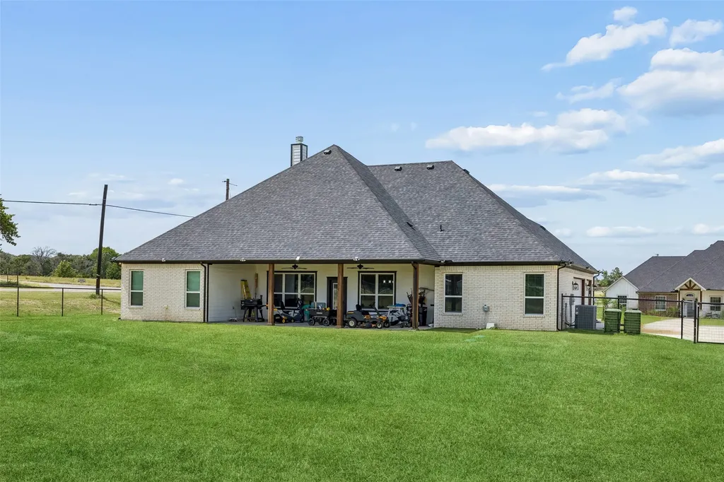 2000 Donna Court Reno TX 76020