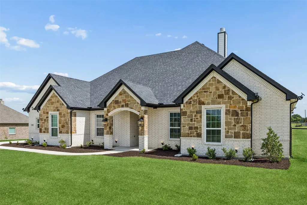 2000 Donna Court Reno TX 76020