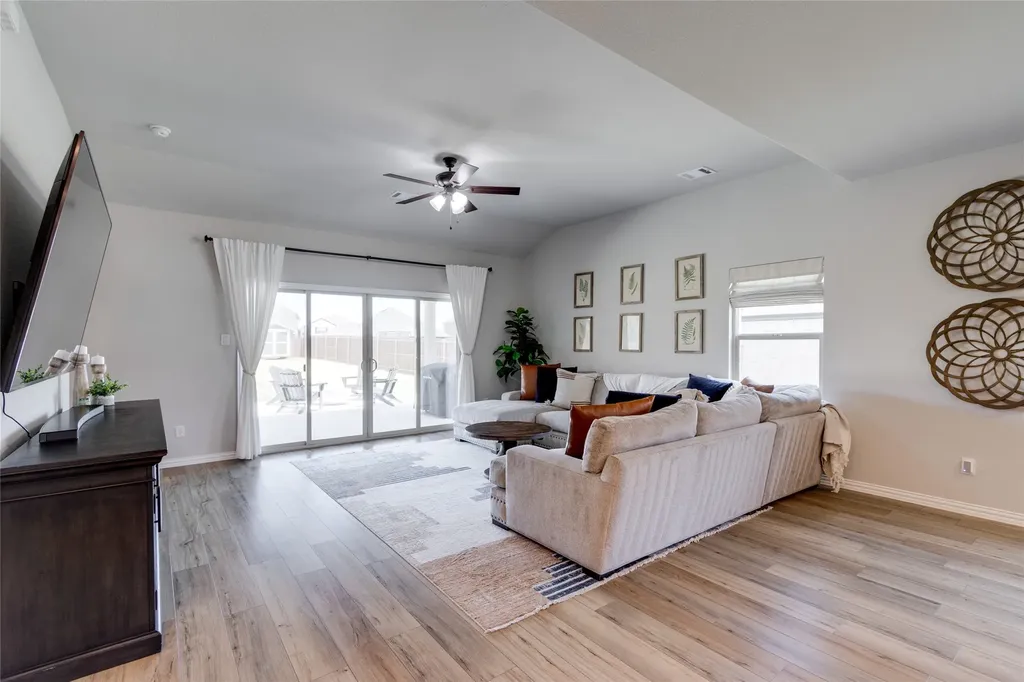 2120 Draco Drive Haslet TX 76052