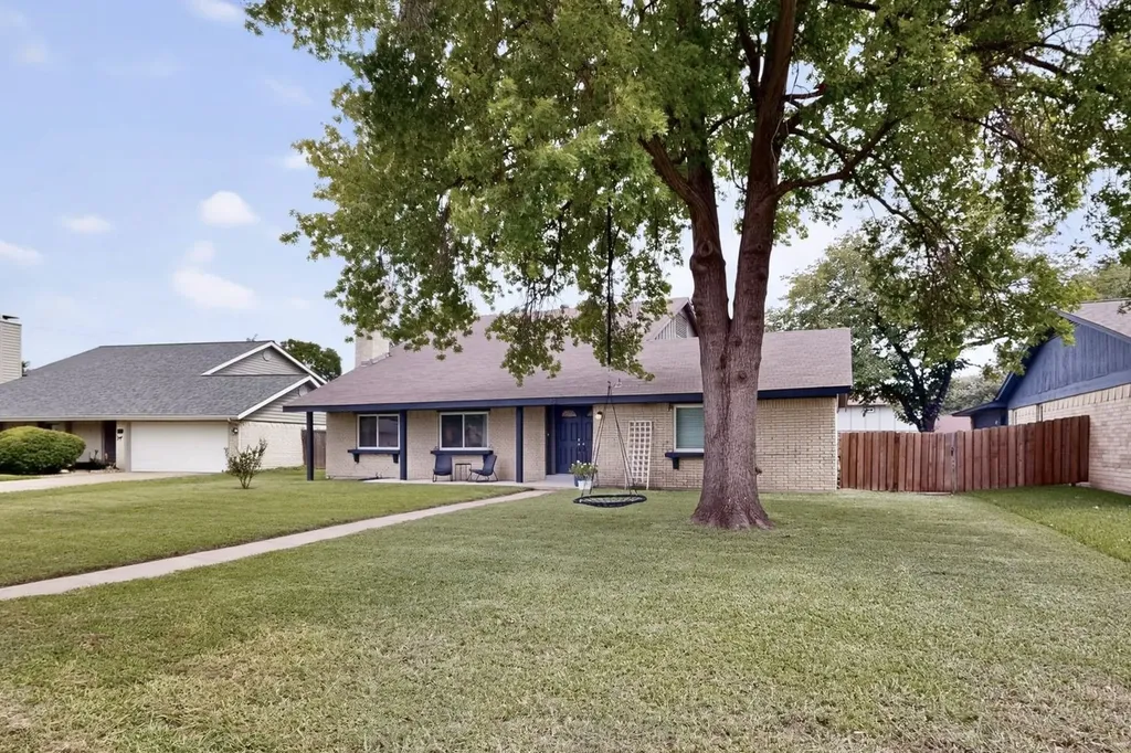 13 Grant Circle Richardson TX 75081