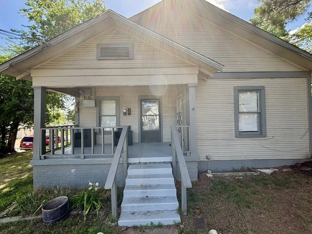 1120 S Donnybrook Avenue Tyler TX 75701