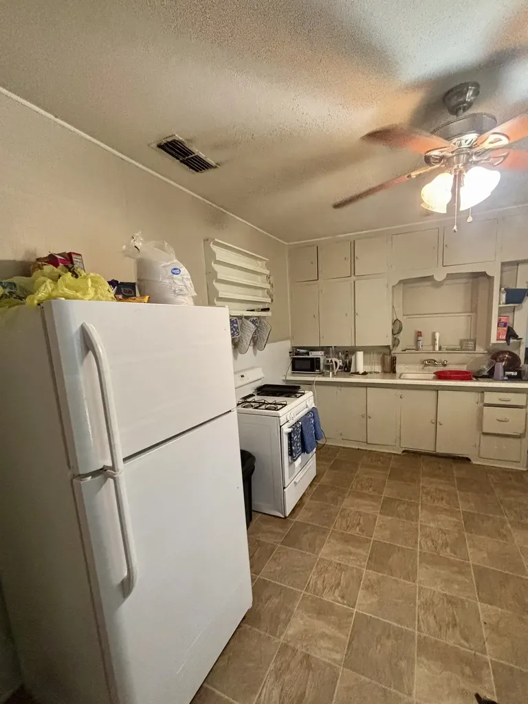 1120 S Donnybrook Avenue Tyler TX 75701